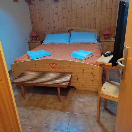 La Casa Di Grace Nella Valle Incantantata Карано Екстериор снимка