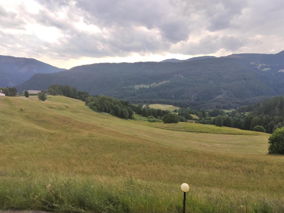 La Casa Di Grace Nella Valle Incantantata Карано Екстериор снимка