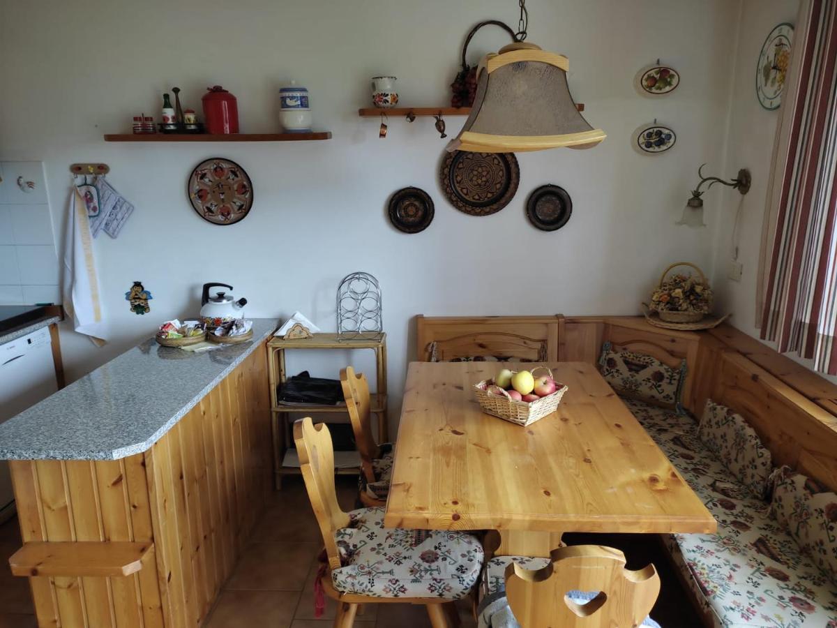 La Casa Di Grace Nella Valle Incantantata Карано Екстериор снимка