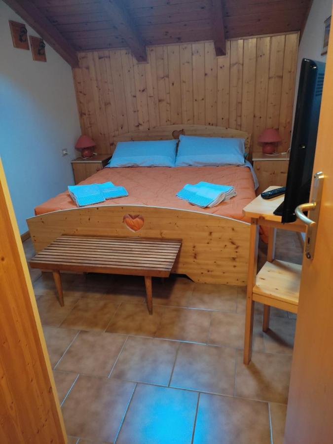 La Casa Di Grace Nella Valle Incantantata Карано Екстериор снимка